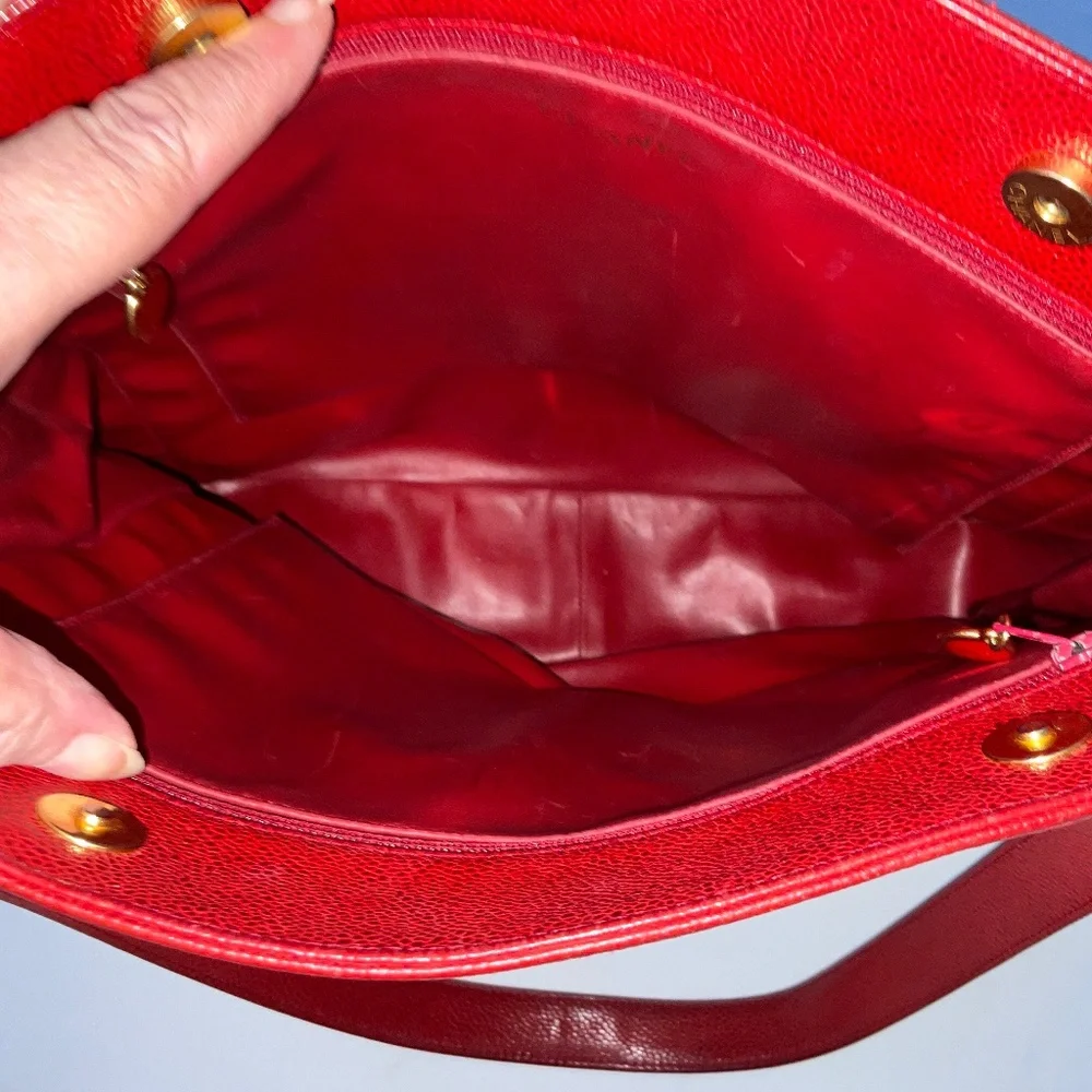 CHANEL Vintage CC Caviar Leather Shoulder Tote Red - Picture 11 of 16